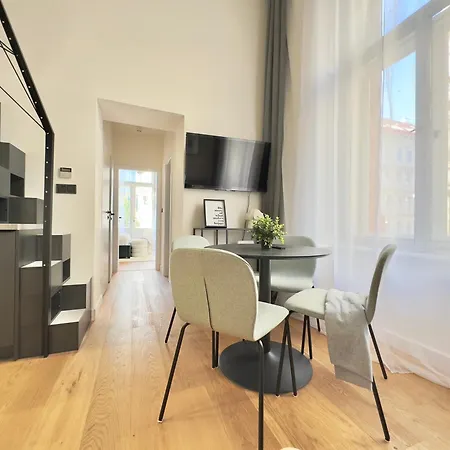 Rentero Modern High Ceiling Loft With Terrace Apartment,