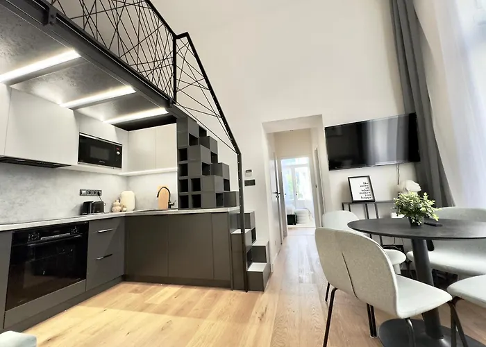 Appartement Rentero Modern High Ceiling Loft With Terrace Apartment,