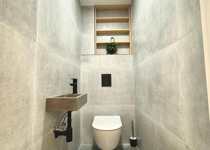 Rentero Modern High Ceiling Loft With Terrace Apartment, Appartement
