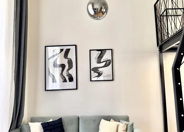 Rentero Modern High Ceiling Loft With Terrace Apartment, *