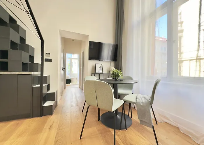 Rentero Modern High Ceiling Loft With Terrace Apartment,