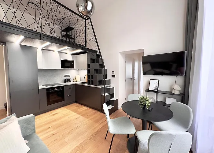 Rentero Modern High Ceiling Loft With Terrace Apartment, Appartement