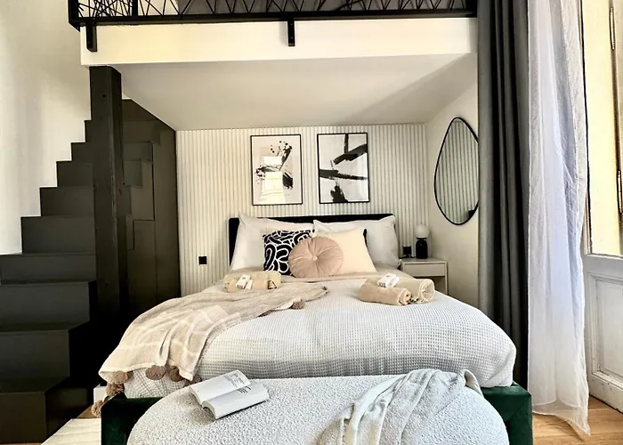 Appartement Rentero Modern High Ceiling Loft With Terrace Apartment, *